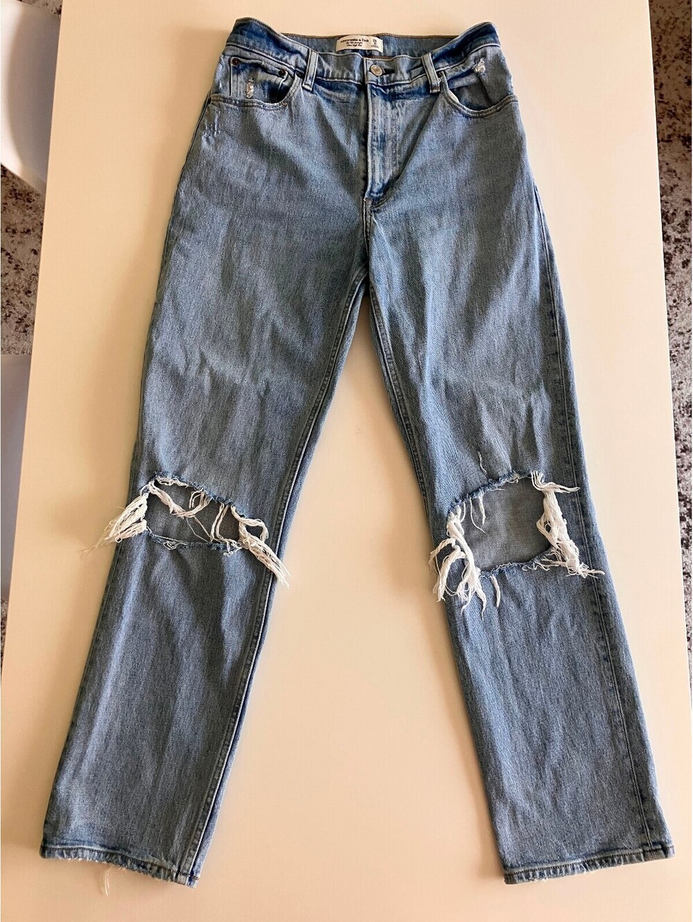 Abercrombie & Fitch Women's The 90s Straight Ultra High-Rise Jeans 28 R